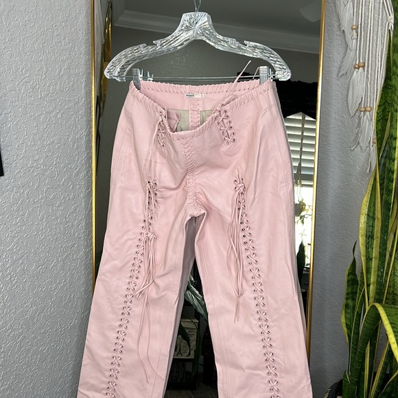 HOUSE OF CB 'Elliot' Peach Vegan Leather Lace Up Trousers NWOT - Picture 8 of 9